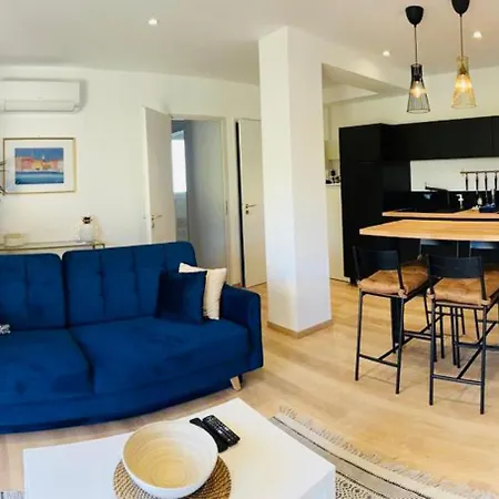 Superbe Terrasse Et Parking Prive * Saint-Tropez